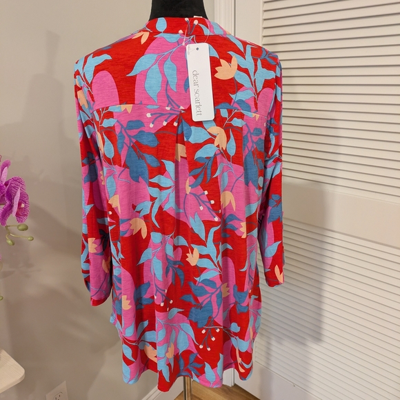 Floral Red and Blue Women's Blouse Size M Good For L New With Y - Picture 3 of 3
